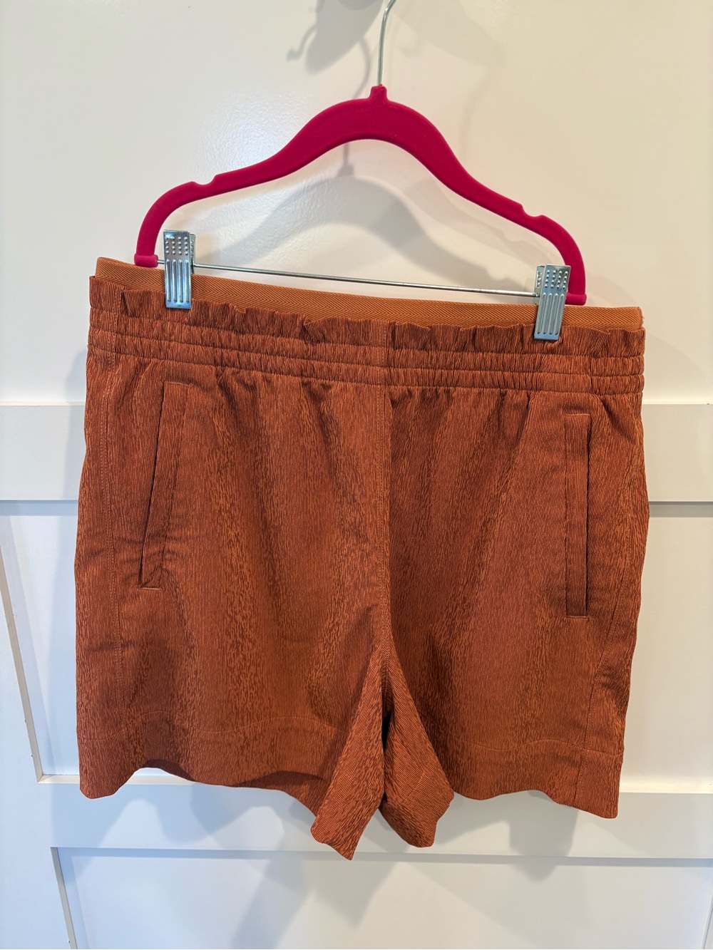 Athleta Textured Burnt Orange Echo Athletic Shorts